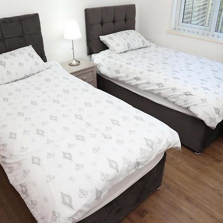 Cosy 3-Bed Bungalow Nec Airport Close To Amenities Birmingham Esterno foto